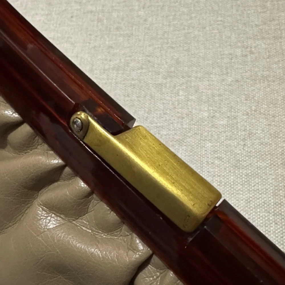 Gorgeous Vintage Clutch-Faux Leather-Lucite Trim in Brown-Gold Tone Metal Close - Picture 6 of 16